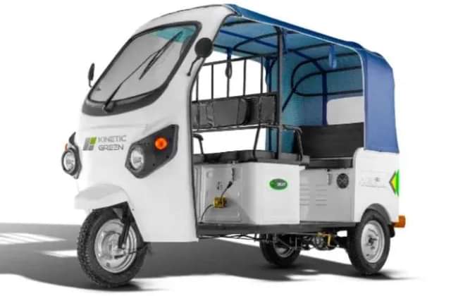Kinetic Safar Smart