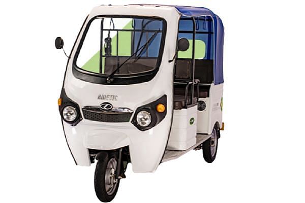 Kinetic Safar Smart