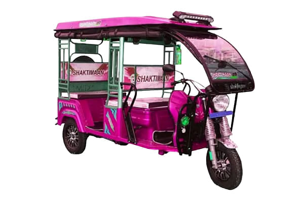 Saarthi Pink Shaktimaan E Rickshaw