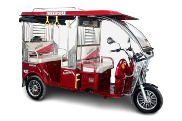 Saarthi 10 E Rickshaw