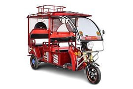 10 SS E Rickshaw, Body Type: Stainless Steel