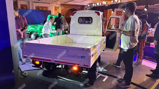 TVS King Kargo HD EV