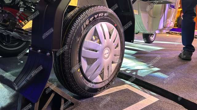 टीवीएस King Kargo HD EV