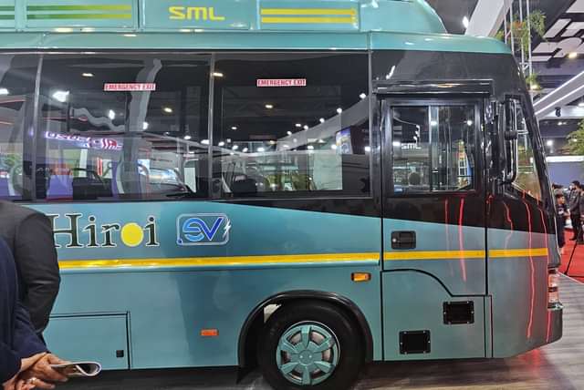 SML Isuzu Hiroi.ev