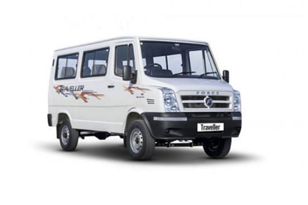 फोर्स ट्रैवेलर 3050 फ्लैट रूफ