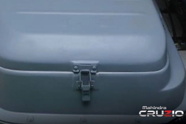 Mahindra Cruzio