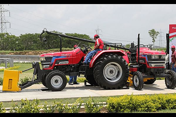 Mahindra Arjun Novo 605 Di-i-with AC Cabin