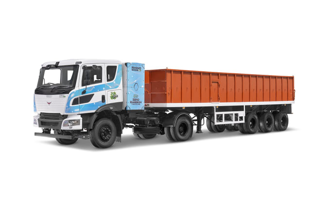 Montra Electric Rhino 5538 EV