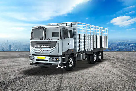 Ashok Leyland 2820 6x2 MAV