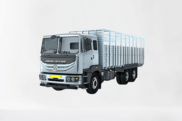 Ashok Leyland 2820 6x2 MAV