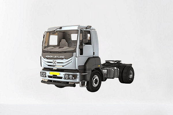 Ashok Leyland 4620 4X2 Tractor