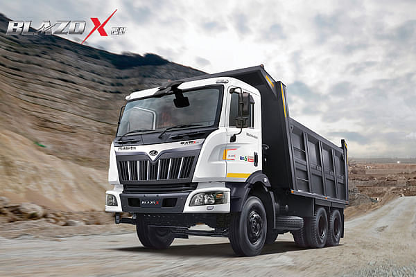 Mahindra Blazo X 28 Tipper