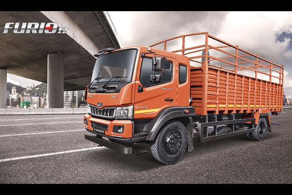 महिंद्रा फ्यूरियो 17