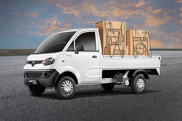 महिंद्रा जीटो प्लस पेट्रोल महिंद्रा जीटो प्लस पेट्रोल