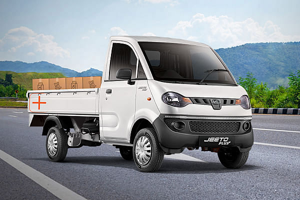 Mahindra Jeeto Plus Petrol