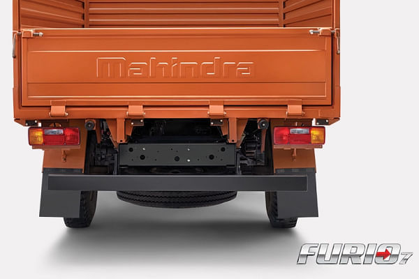 महिंद्रा फ्यूरियो 7 कार्गो महिंद्रा फ्यूरियो 7 कार्गो