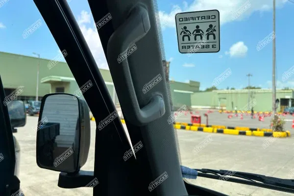 महिंद्रा  वीरो महिंद्रा  वीरो