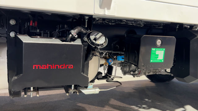 महिंद्रा वीरो सीएनजी महिंद्रा वीरो सीएनजी