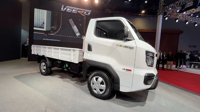 Mahindra Veero CNG