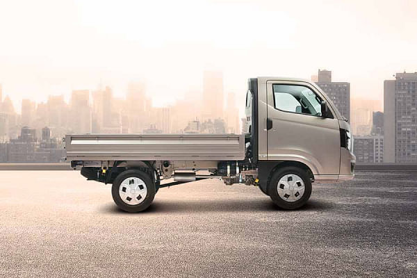 टाटा इंट्रा वी10 टाटा इंट्रा वी10