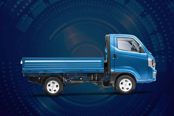 Tata Intra V30 Tata Intra V30