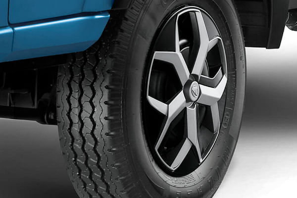 Tata Intra V30 Tata Intra V30