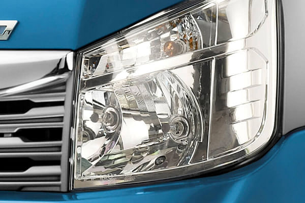 Tata Intra V30 Tata Intra V30