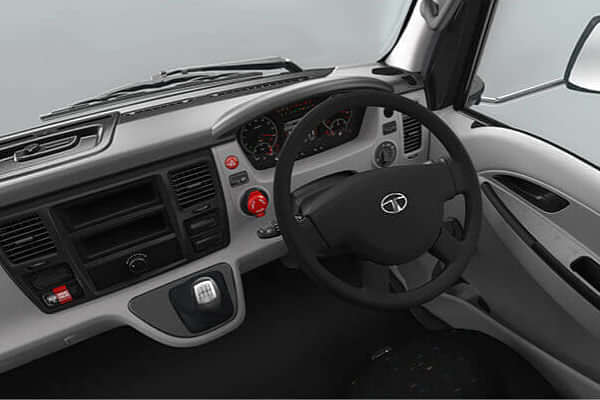 Tata SIGNA 2821.T