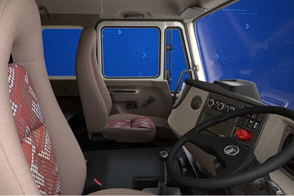 Tata LPT 4825 Tata LPT 4825