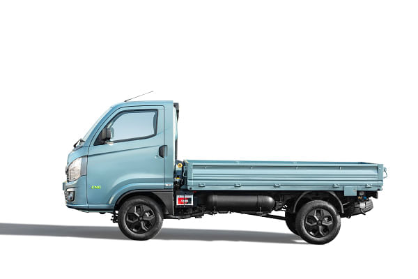 Tata Intra V20 Bi-Fuel Tata Intra V20 Bi-Fuel