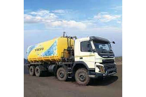 Volvo FMX 460 8X4 Mist Water Sprinkler