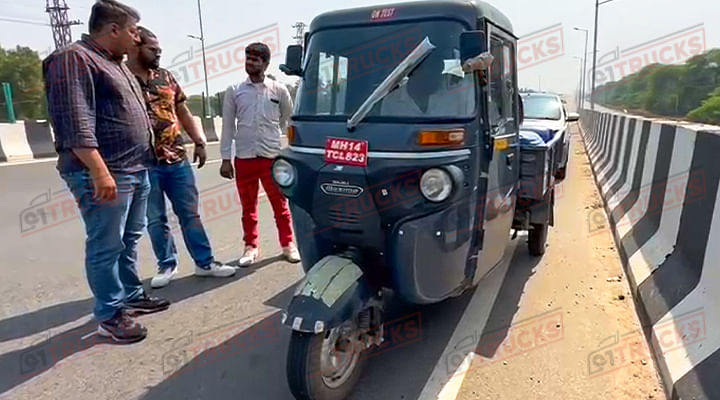 Bajaj Maxima Electric 