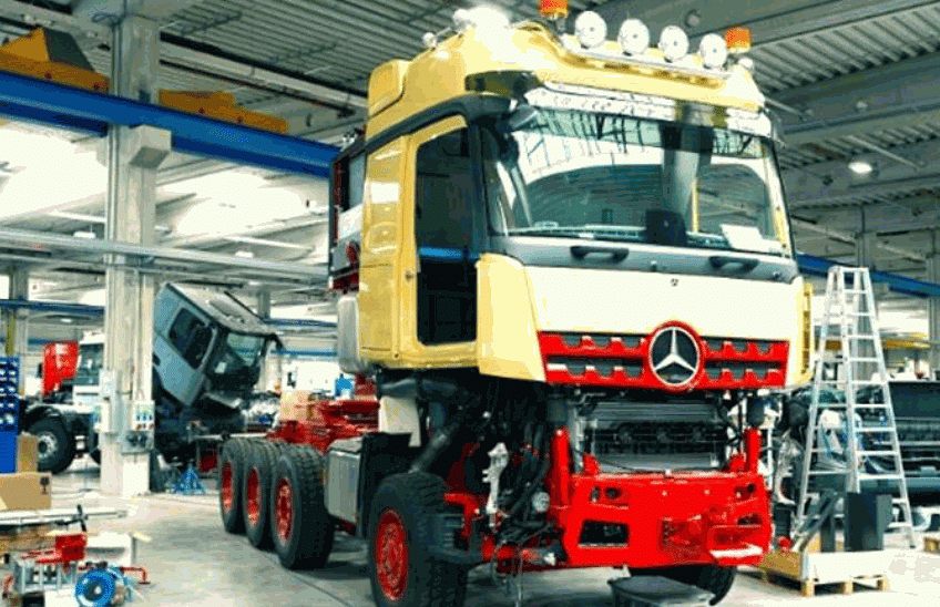 Mercedes-Benz's Mighty Truck 