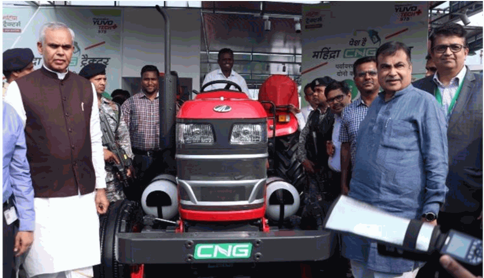 Mahindra Tractors Introduces CNG Mono-Fuel Tractor at Agrovision, Nagpur
