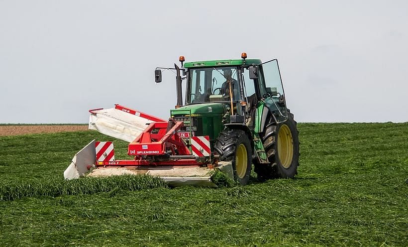 Electronic tractor